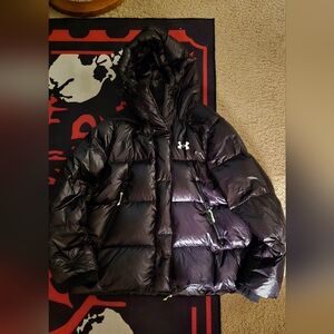 Under Armour Shiny Black Puffer Womens Large Hooded Coat Never Worn
